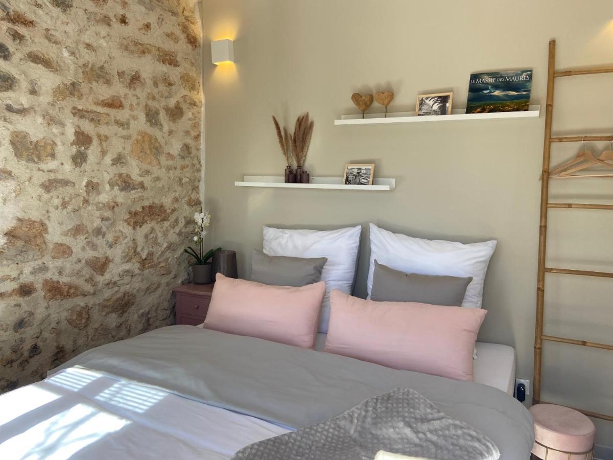 Eva'S Cabanon Lägenhet Cabasse Exteriör bild
